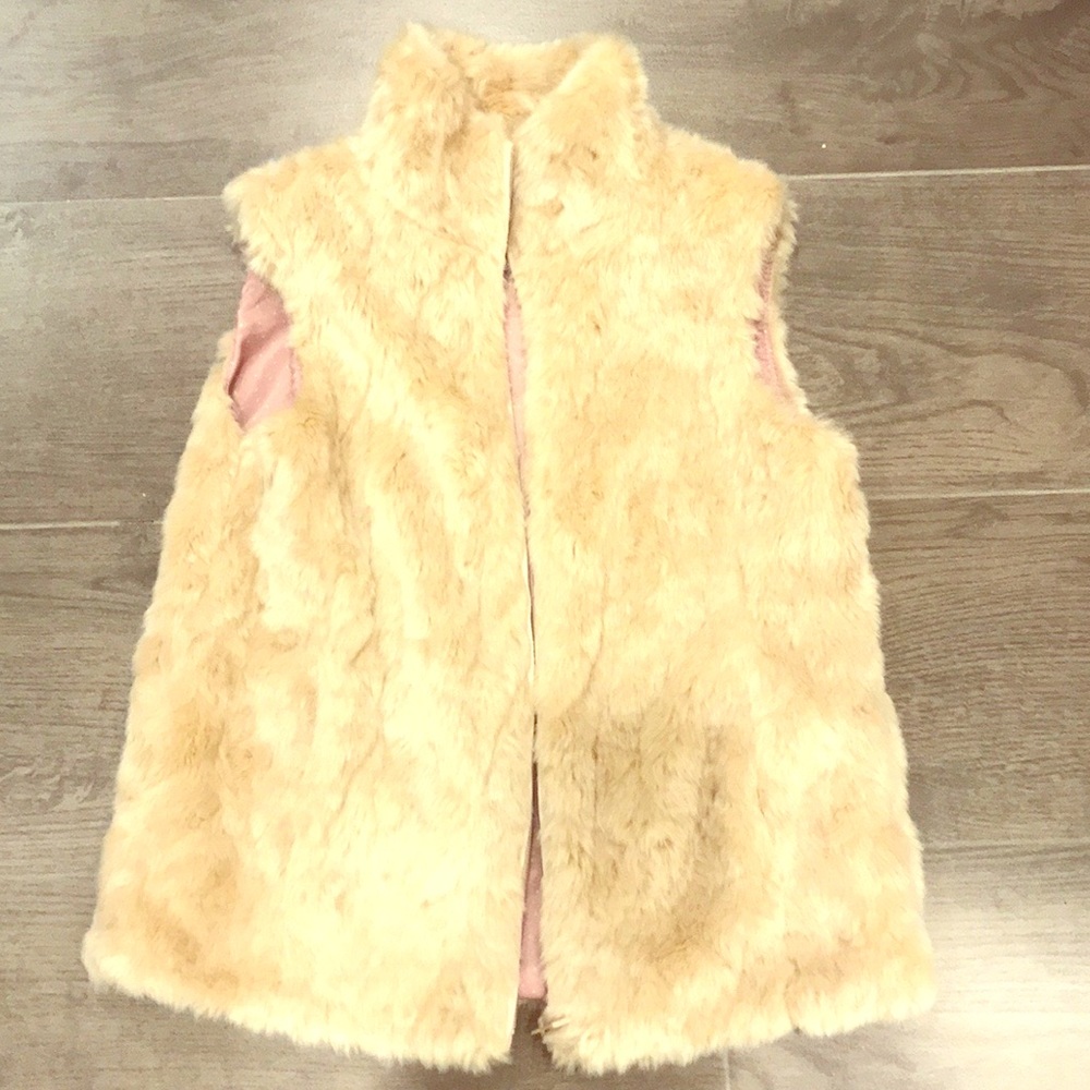 🌈 ⭐️HP⭐️ Girls fur cover up worn dressy or casual
